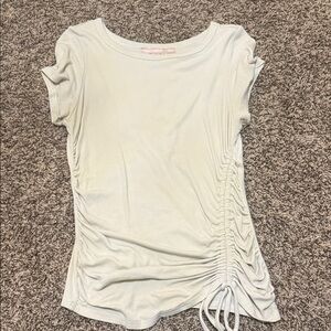 Chic Cream Ruched Short Sleeve Tee